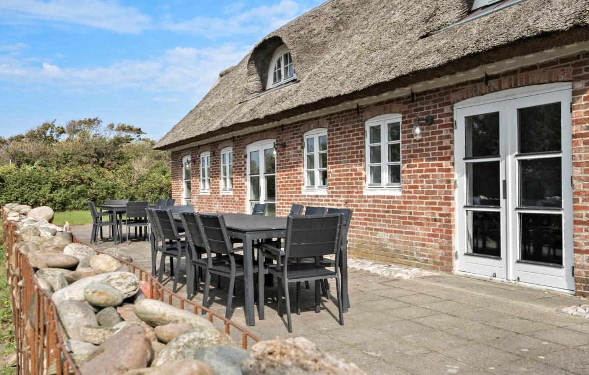 Twelve-Bedroom Accommodation In Ulfborg - Housity