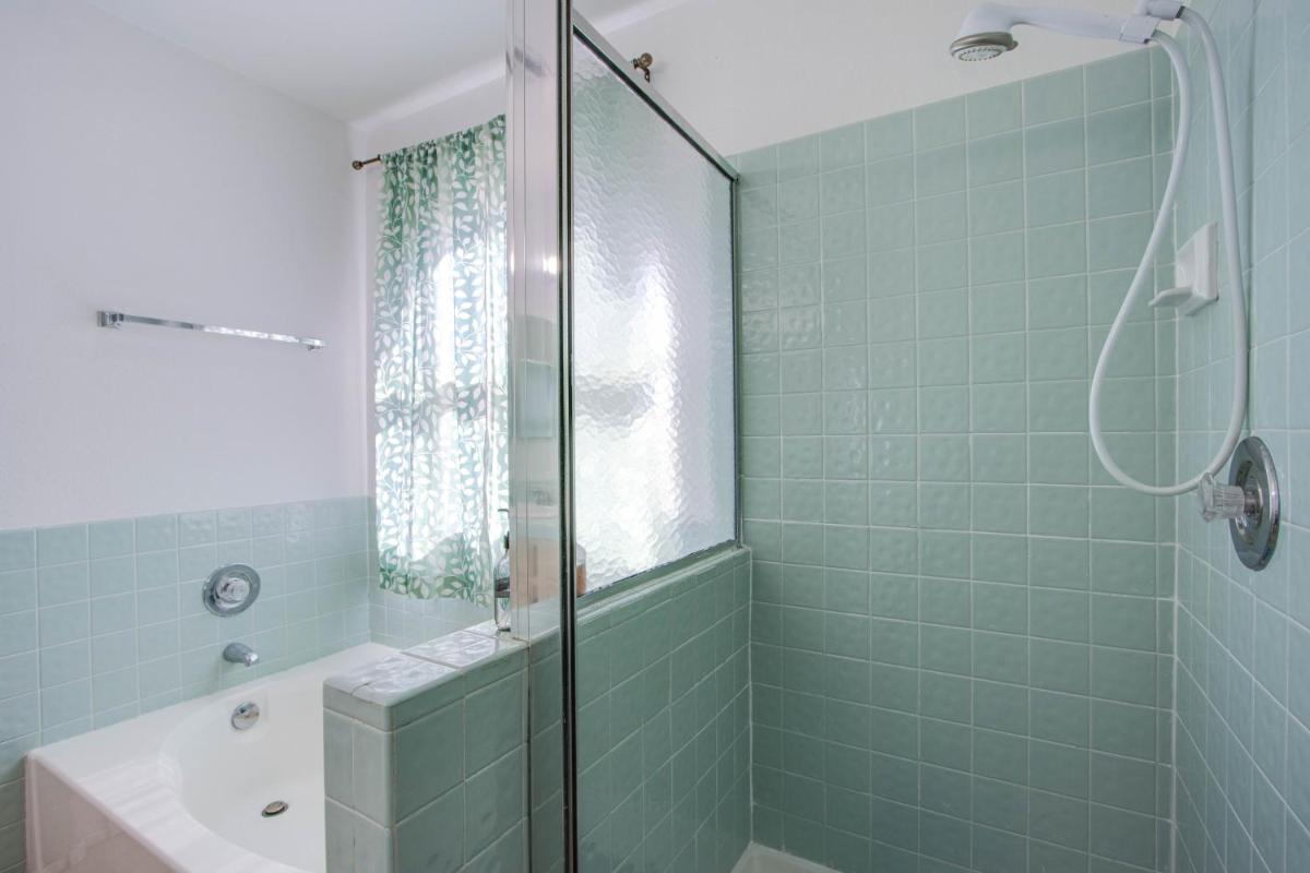 Red Rock Vacation Villa - Housity