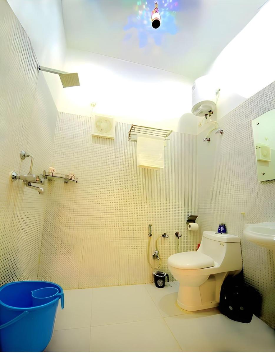 Taj Square A luxurious family homestay - Housity