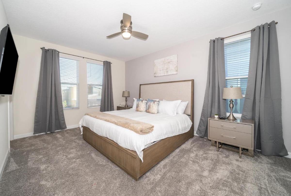 2733RR VILLA 6 BED/5 BA (SANITIZED) - Housity