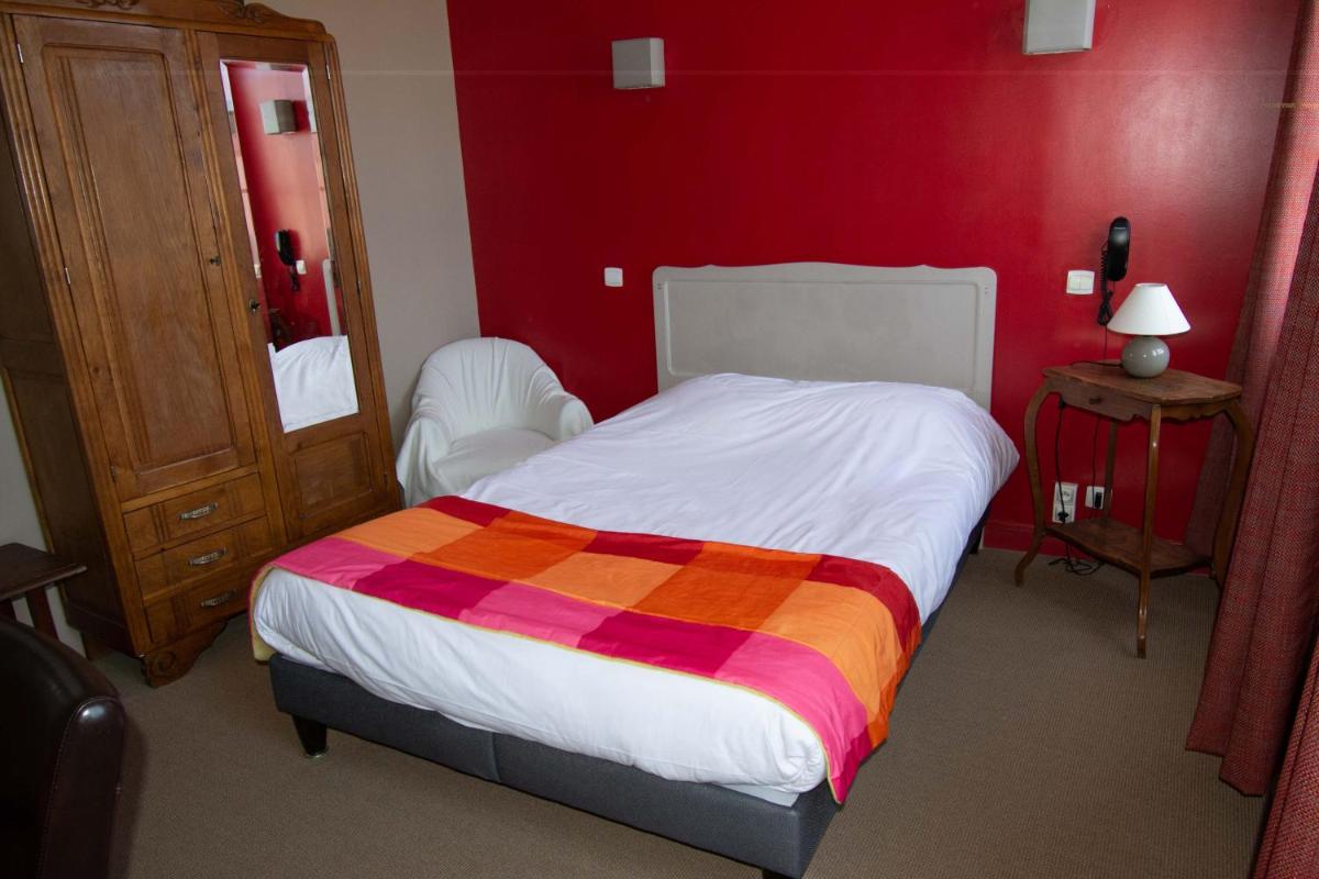 Logis - Hotel & Restaurant La Corne d 'Abondance - Housity