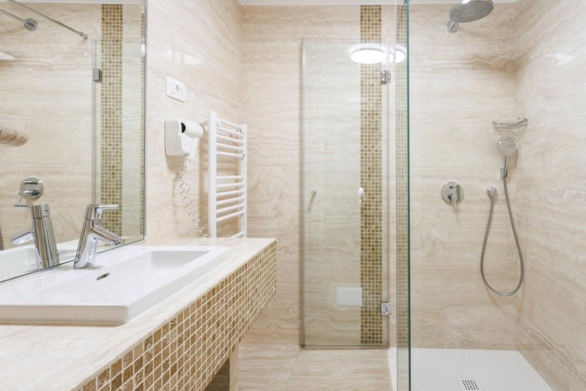 Hotel Vegov Hram - Housity