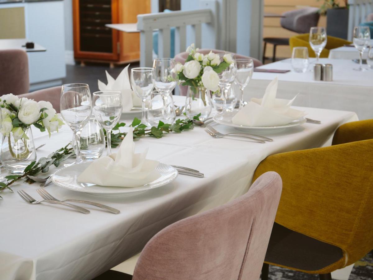 Logis Hôtel Restaurant - Le Clos Deauville Saint Gatien - Housity