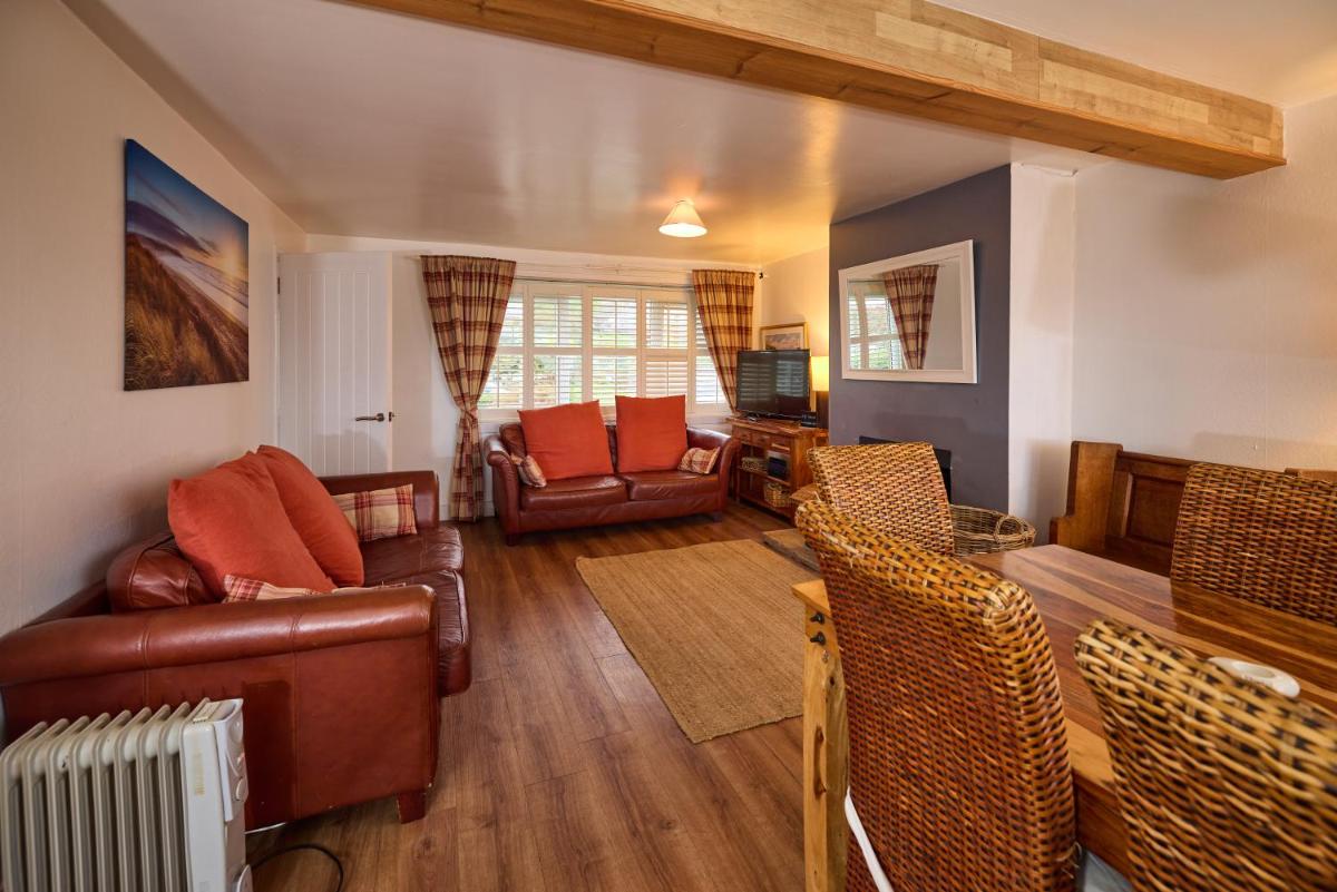 Beach View Cottage - Housity