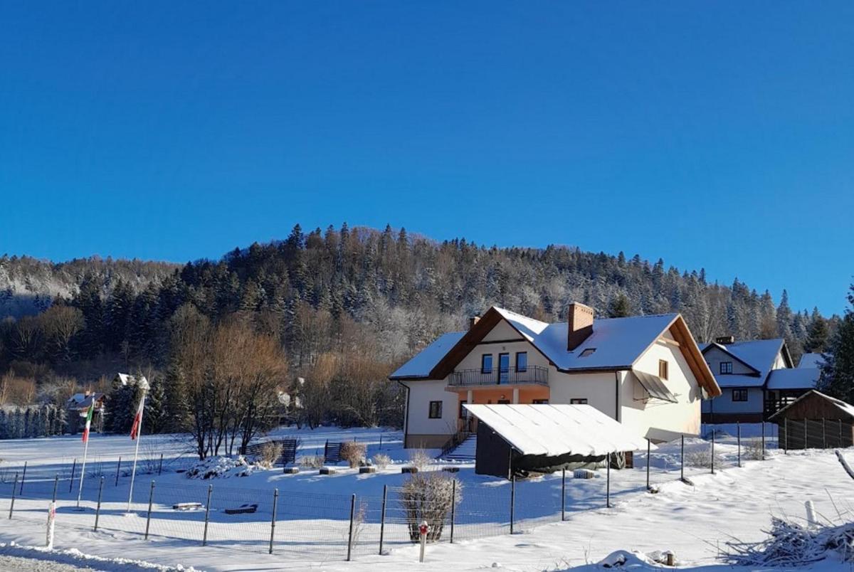 Bystre 35 - Housity