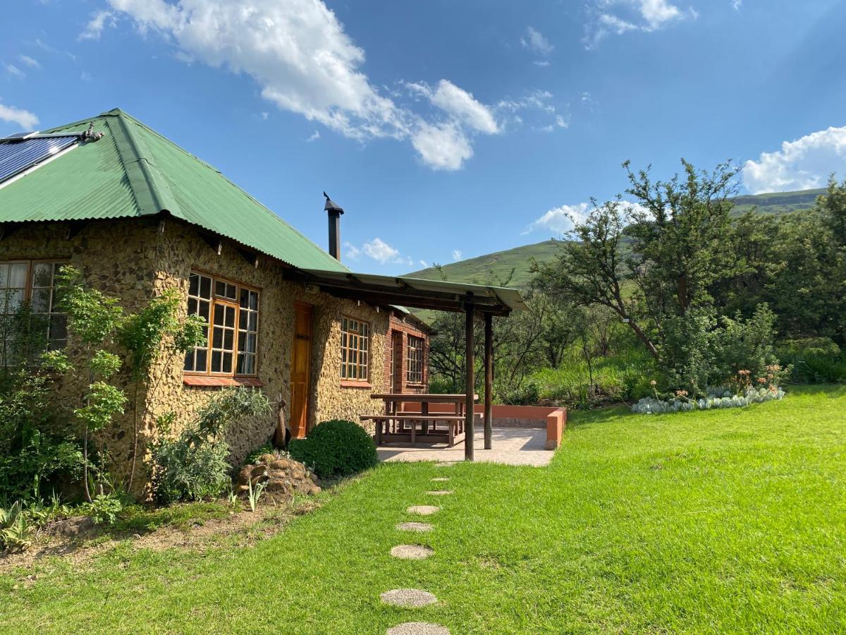 Sani Lodge Cottages - Housity