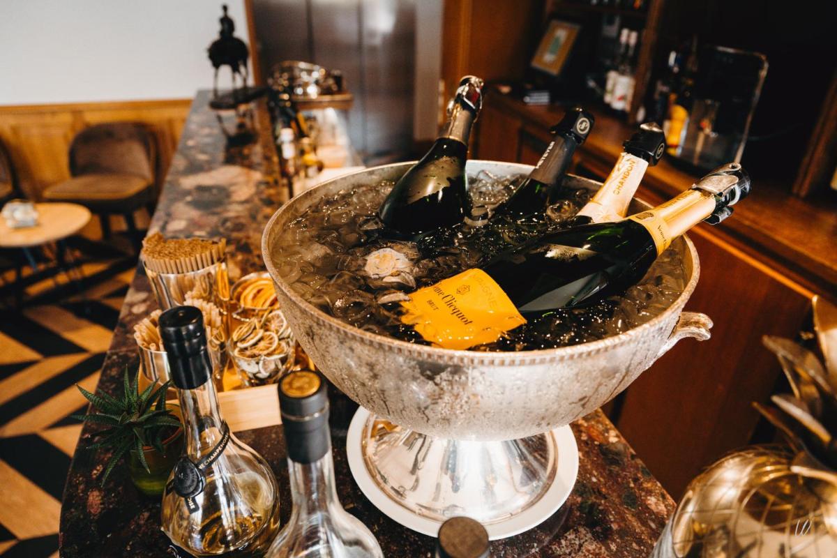 Boissons dans l'établissement Armes de Champagne