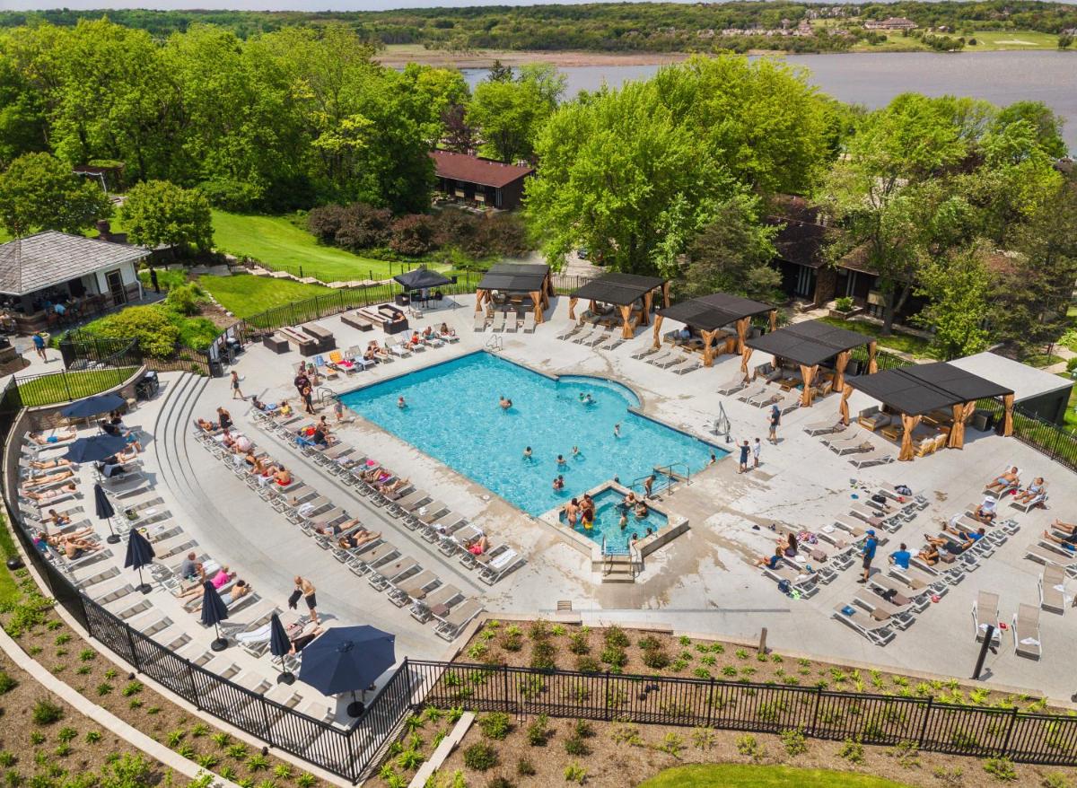 Lodge Geneva National - Housity