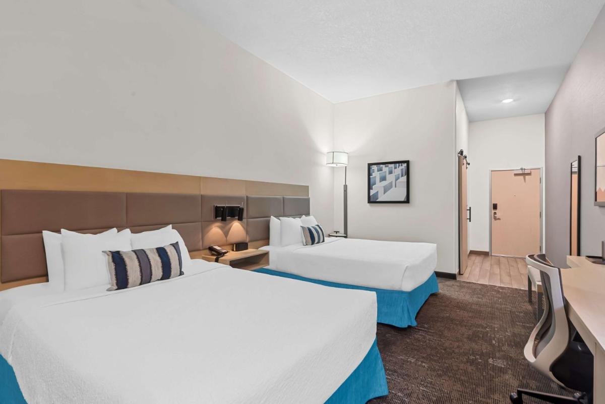 Best Western Plus Ogallala Inn - Housity
