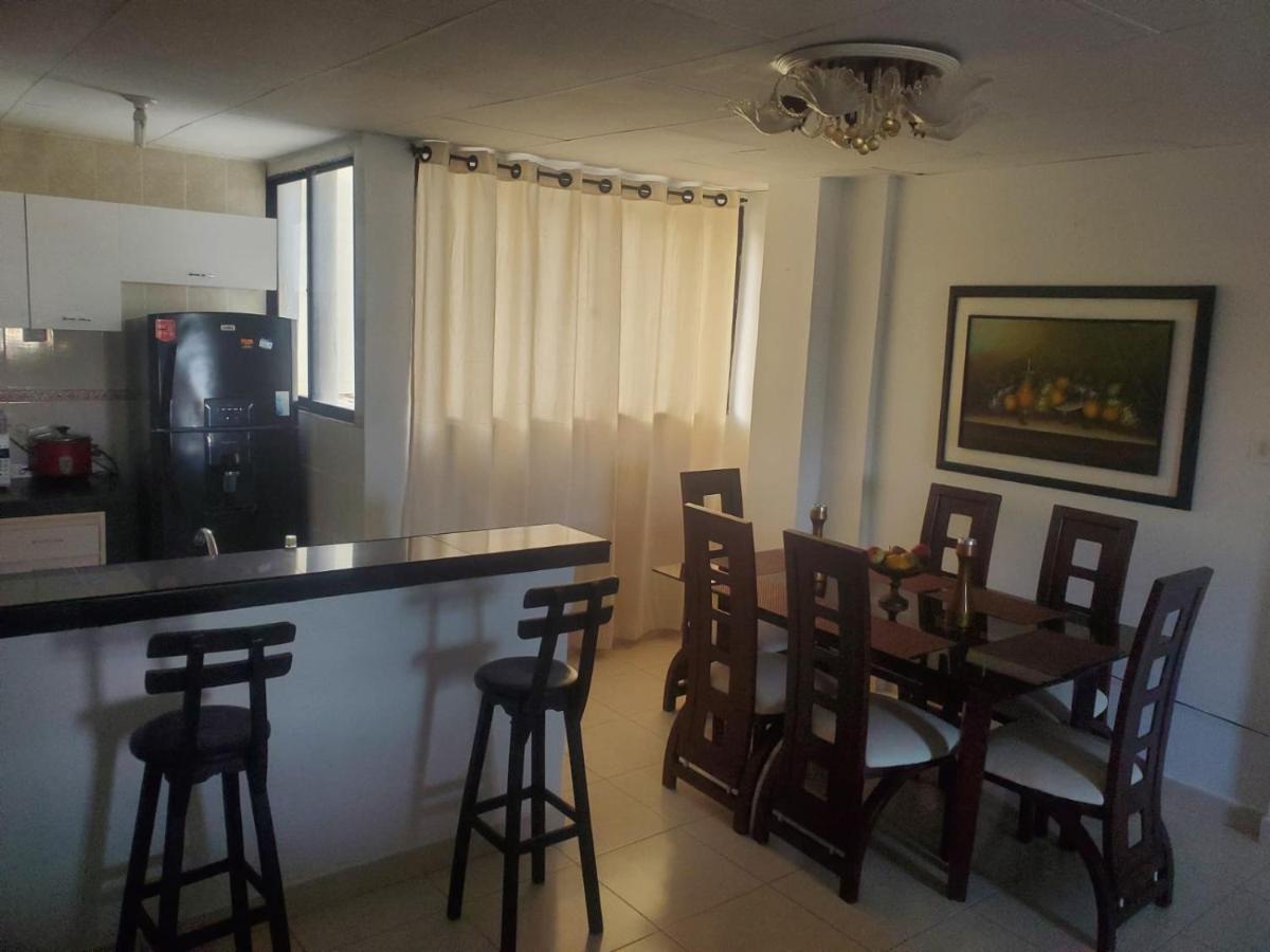 Apartamentos Vacacional Cartagena cerca Aeropuerto y Playa - Housity