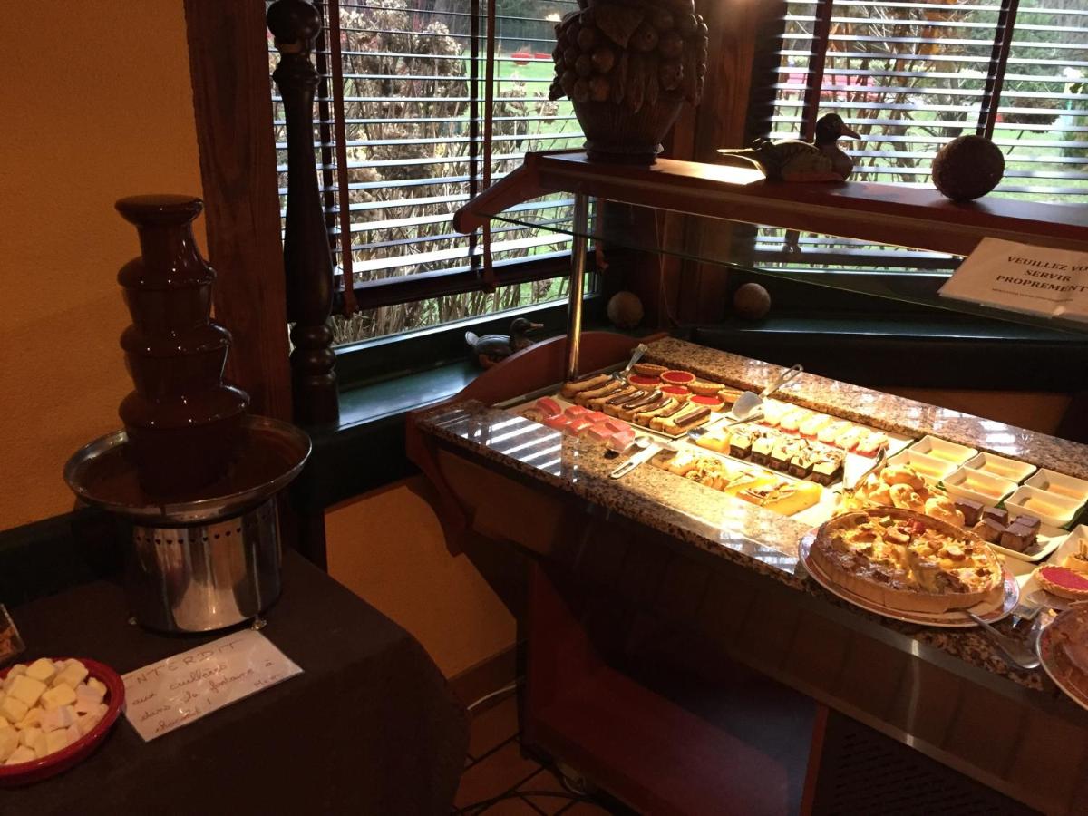 Nourriture dans l'hôtel ou à proximité
