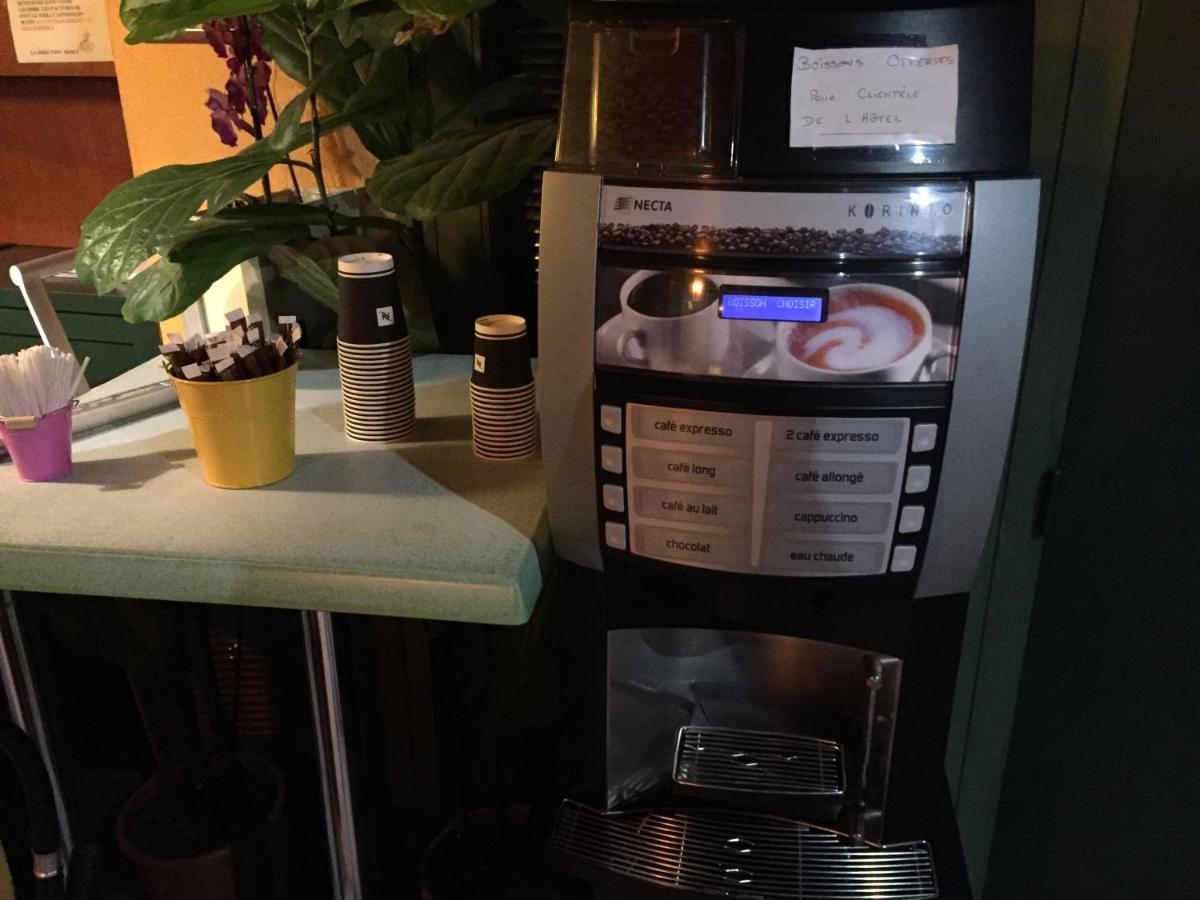 Cuisine ou kitchenette dans l'établissement Le Pavillon