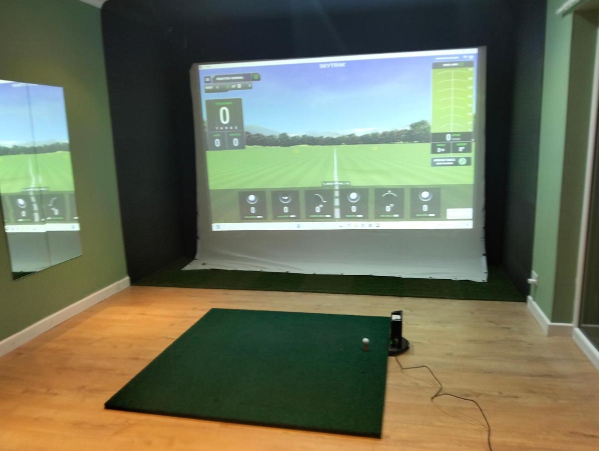 The Golf Studio Woodhall Spa - Housity