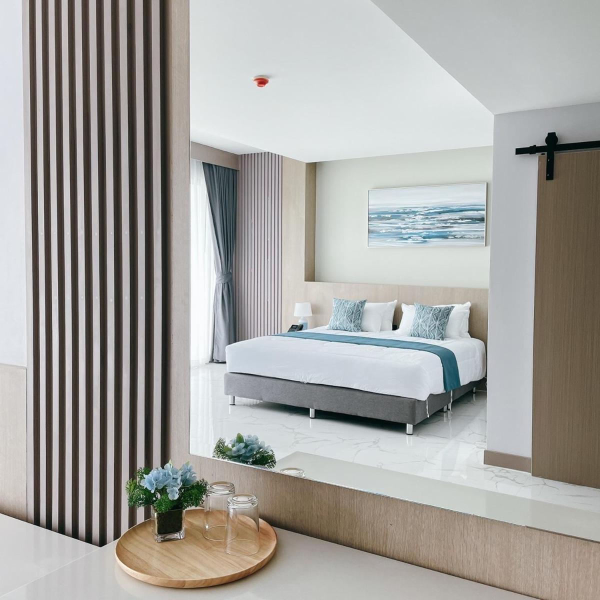 Sand Dance Hotel - Housity
