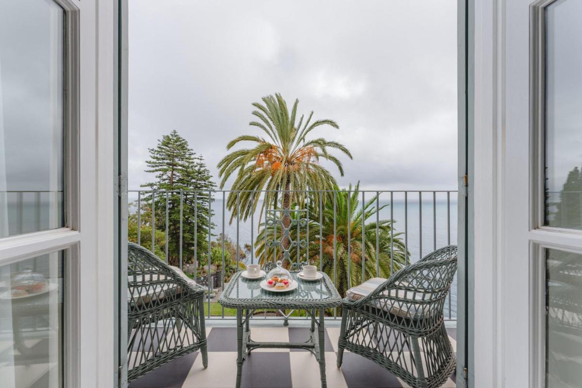 Uma varanda ou terraço em Reid's Palace, A Belmond Hotel, Madeira