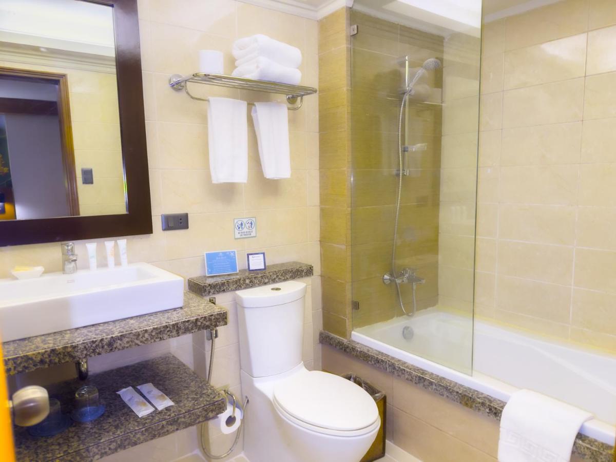 Costabella Tropical Beach Hotel - Housity