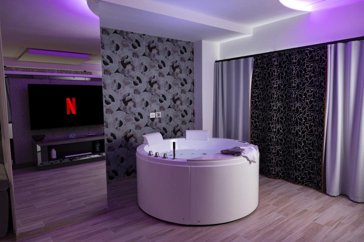 Suite17 - Luxury GuestHouse - Housity