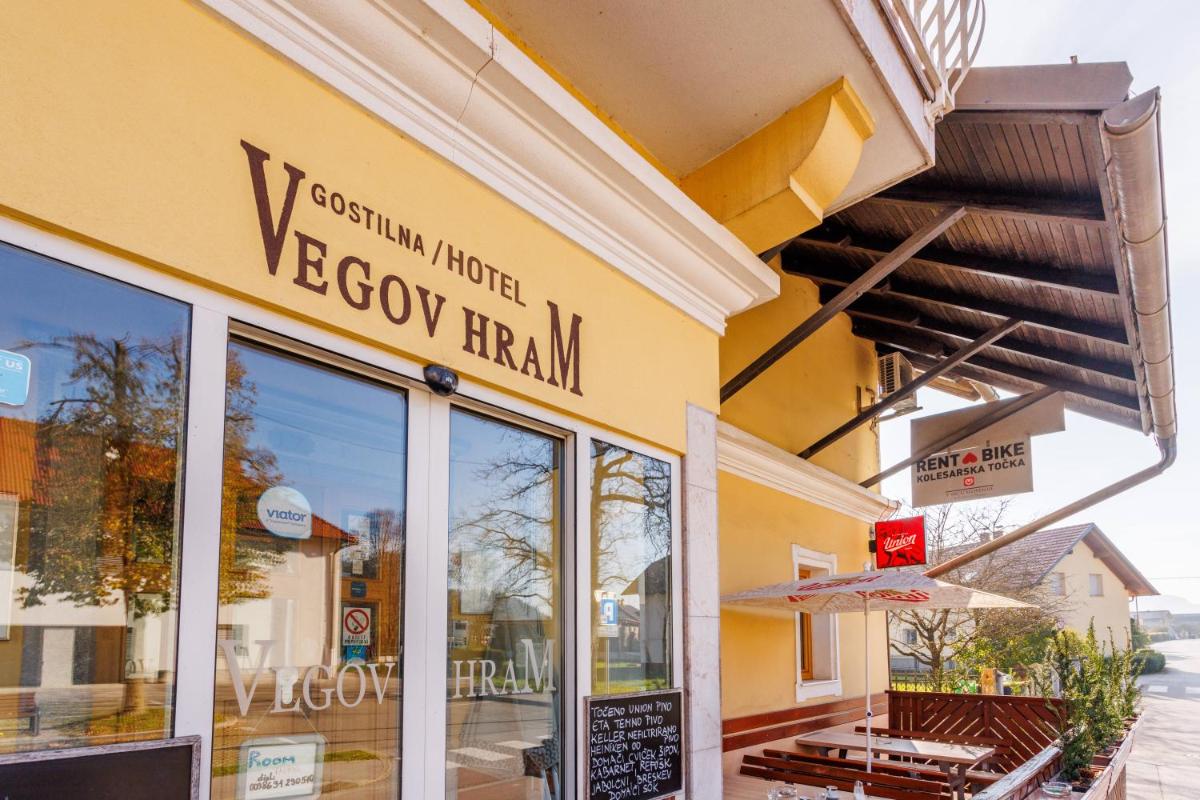 Hotel Vegov Hram - Housity