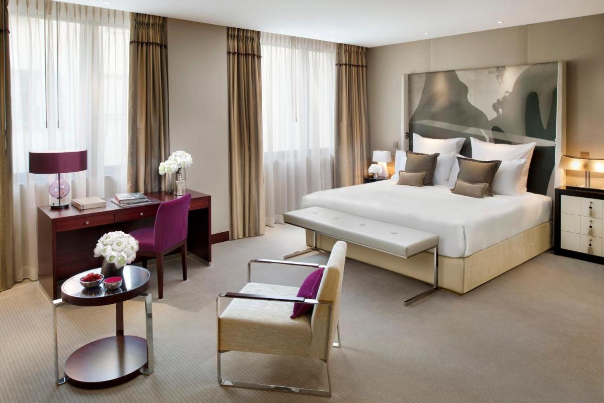 Un ou plusieurs lits dans un hébergement de l'établissement Mandarin Oriental, Paris