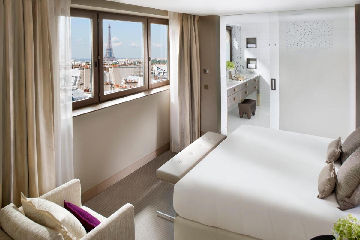 Un ou plusieurs lits dans un hébergement de l'établissement Mandarin Oriental, Paris