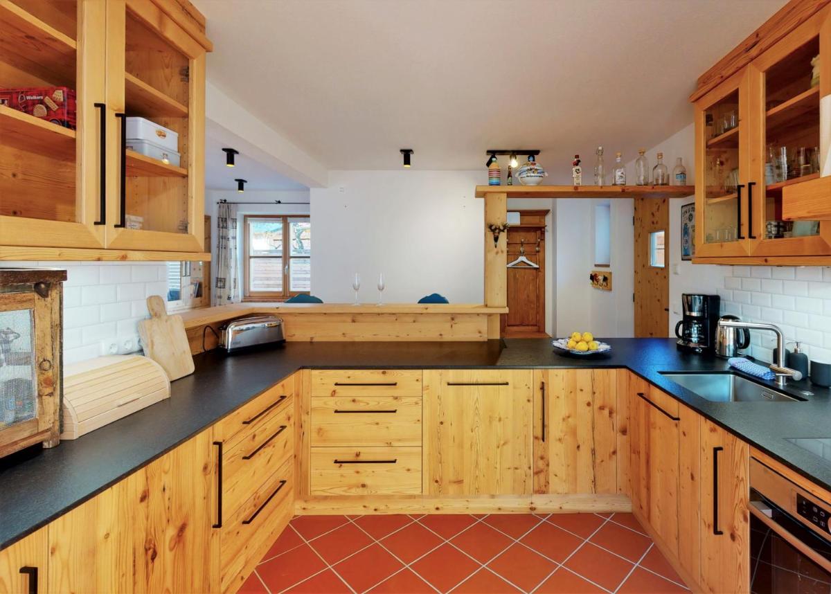 Ferienhaus im modernen Landhauscharme mit Bergblick und Garten - Housity