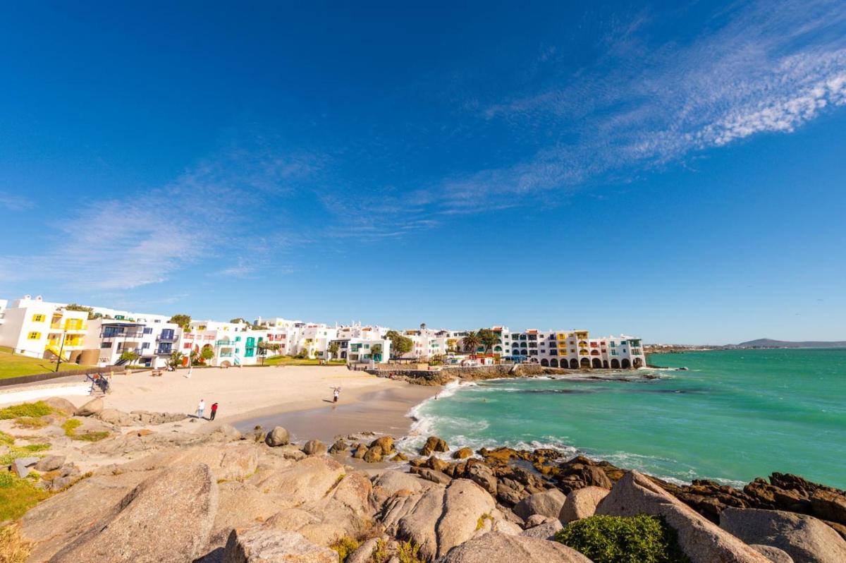 Club Mykonos Langebaan by First Private Stays - Housity