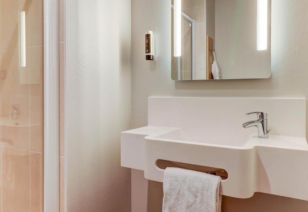 B&B HOTEL Chaumont - Housity