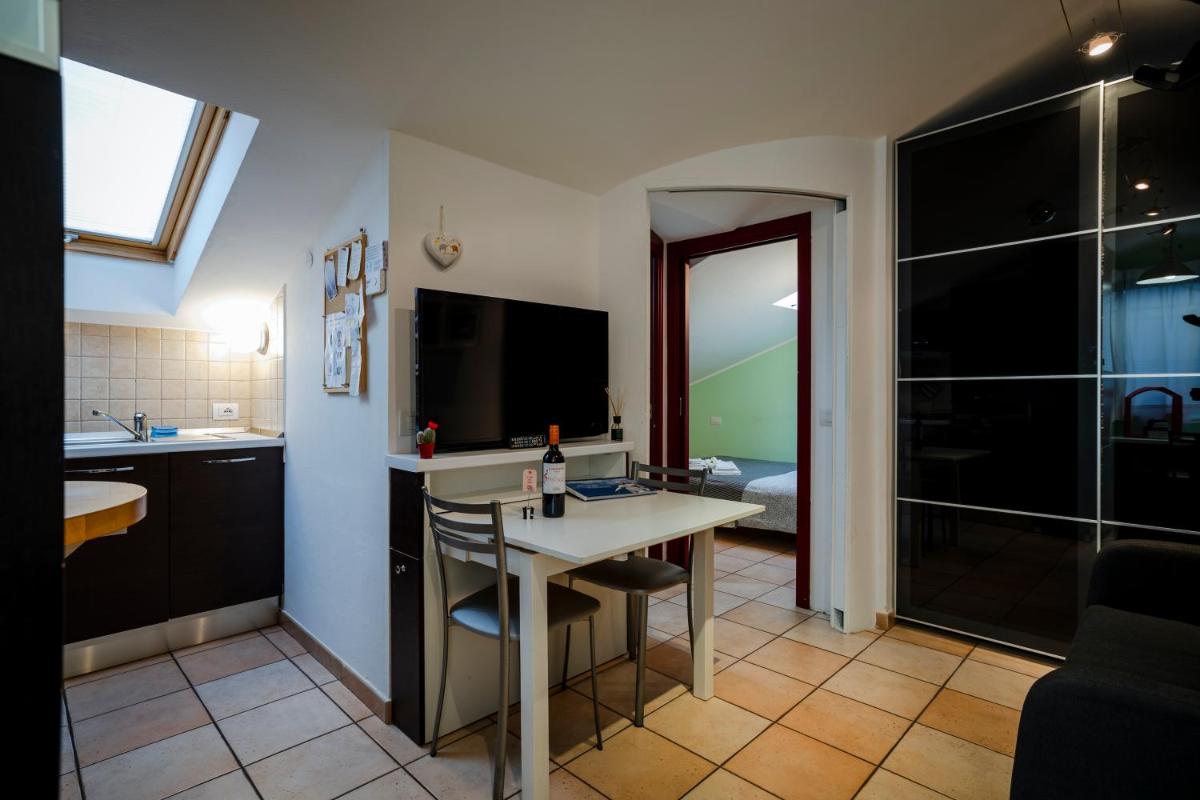 Above The Sky - Flying Apartment - Hizvo