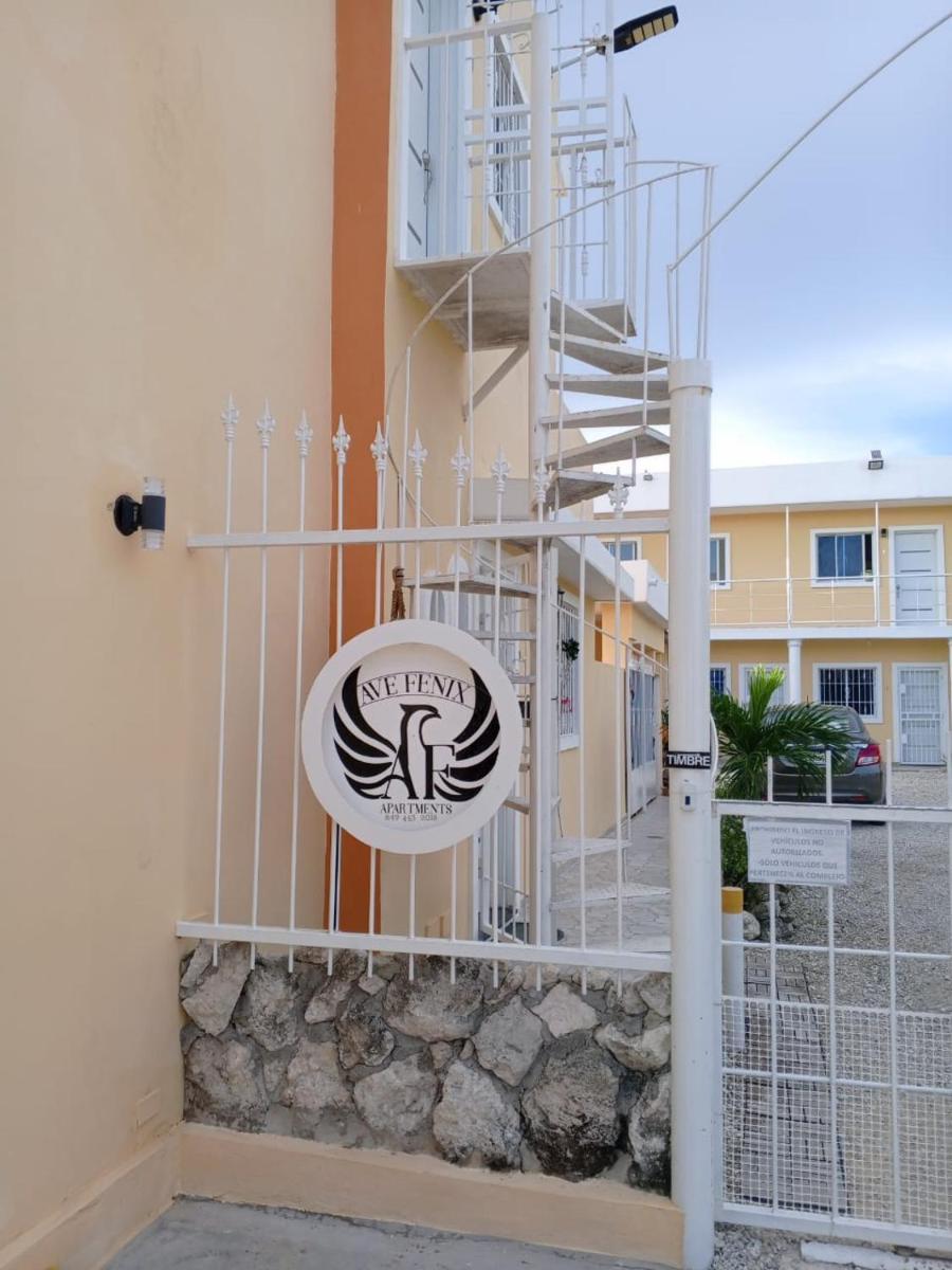 AVE FENIX Apartments - Housity