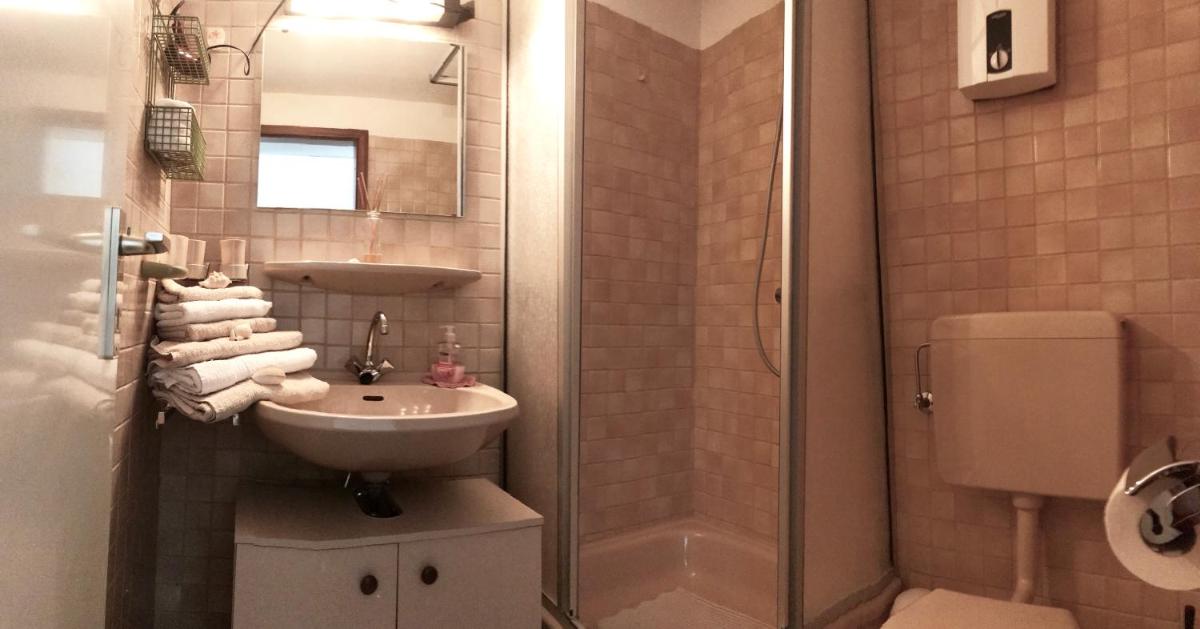 Steinhuder Meer 1 Zi Ferienwohnung Vogelnest am See Sauna Balkon Fahrstuhl - Housity