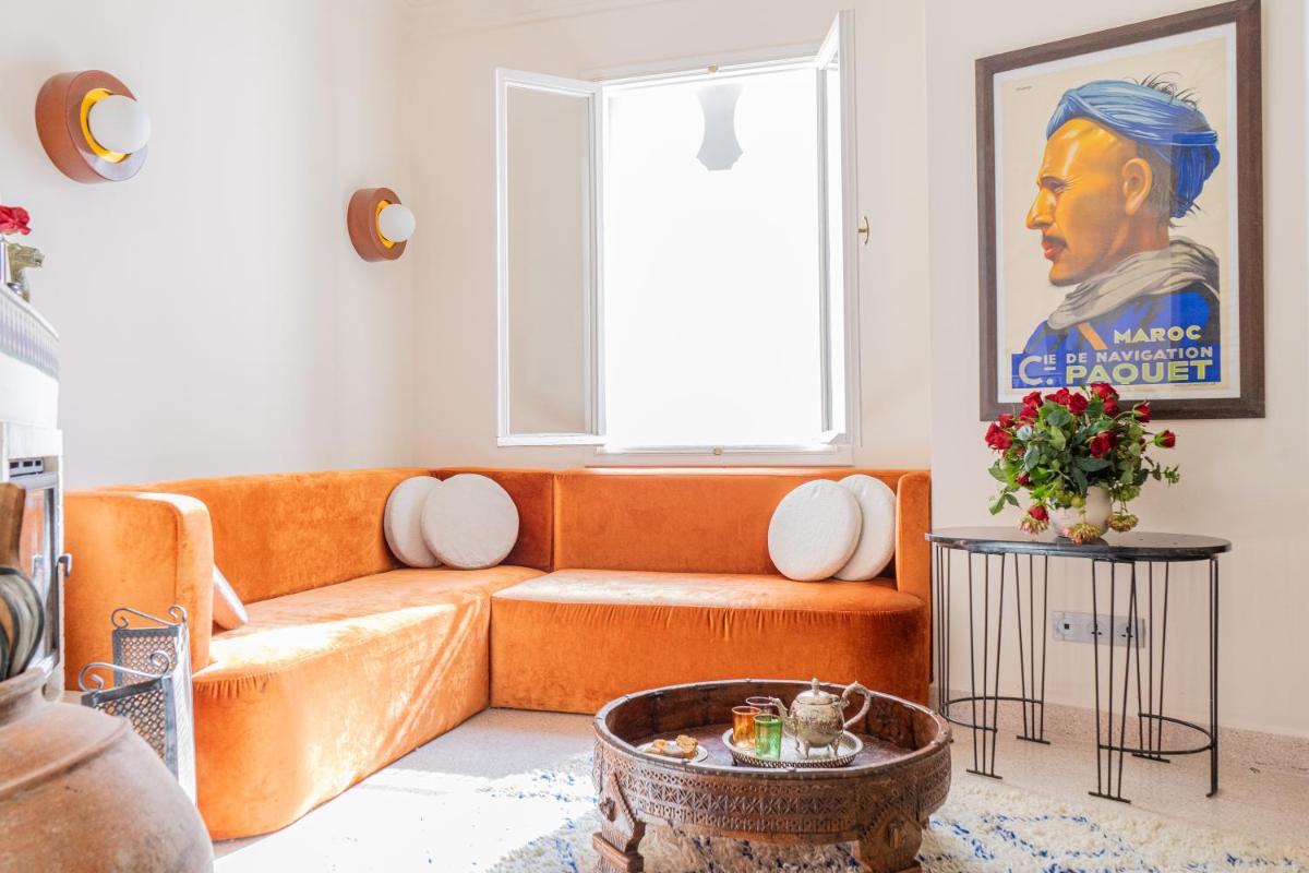 Absinthe Guest House - Housity