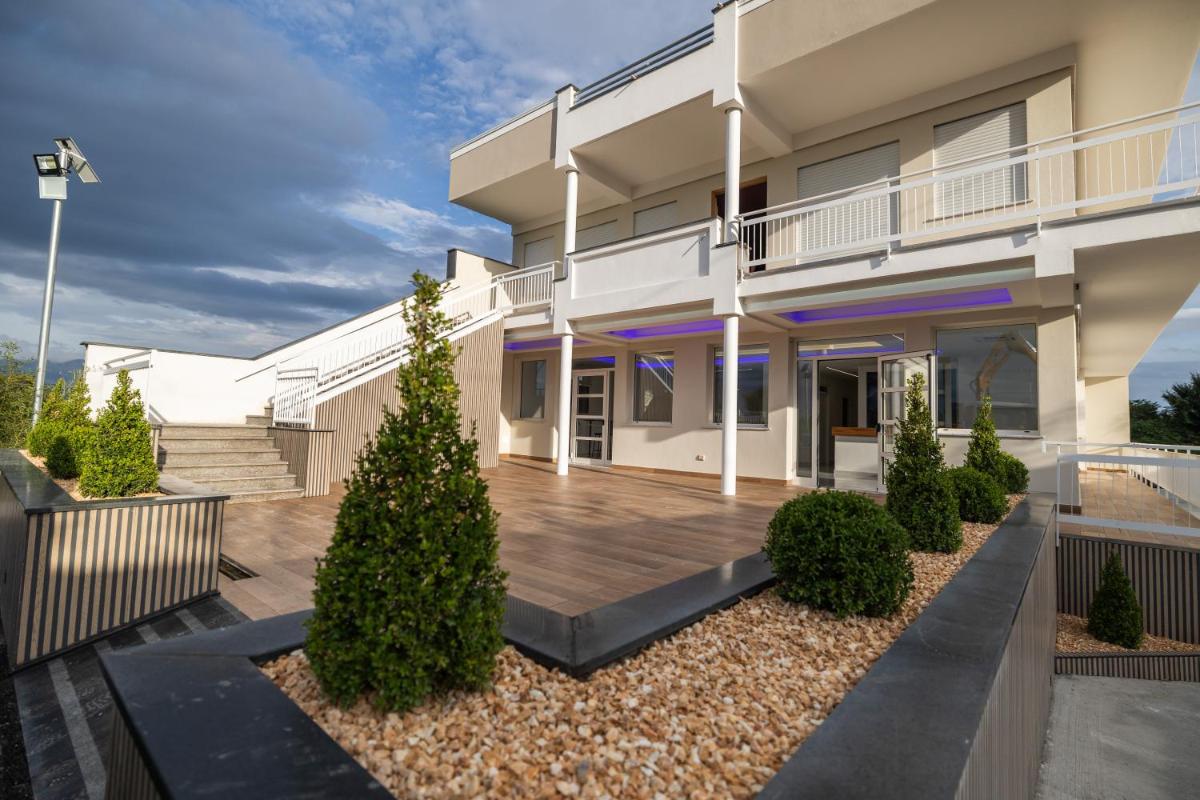 Luxury Rooms - Housity