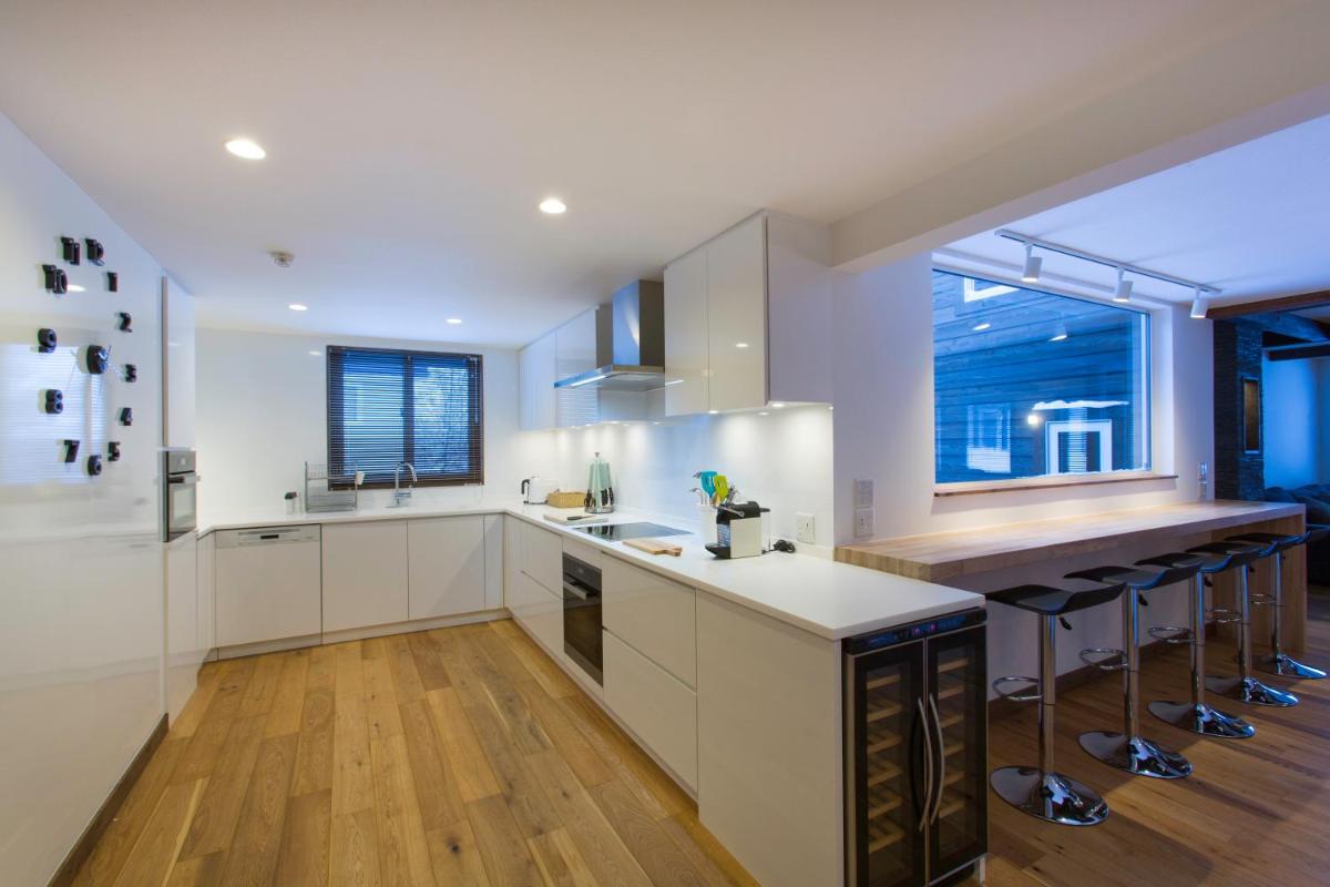 Greystone - Housity