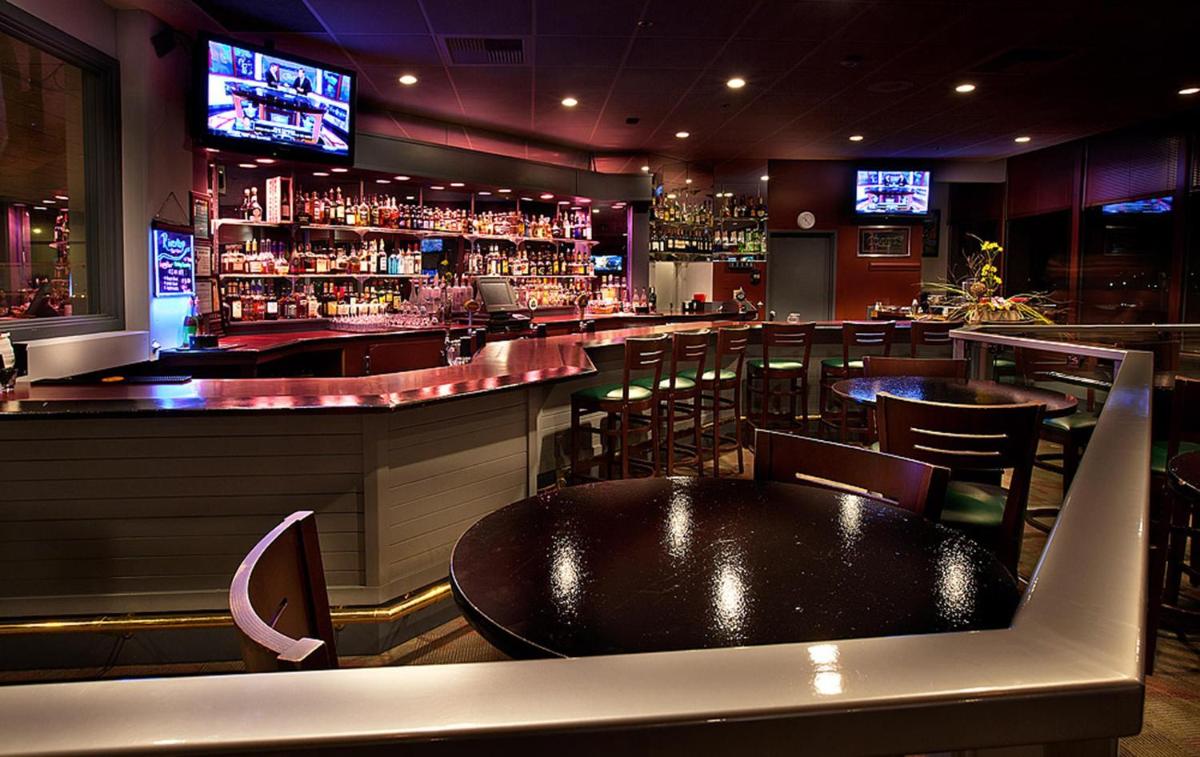 Coast Wenatchee Center Hotel - Housity