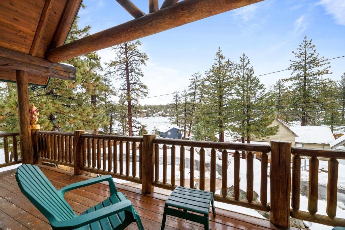 LAKEVIEW COOKIE CHALET - Walk to Lake - Housity