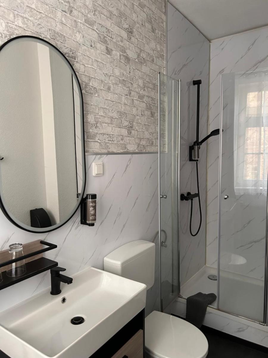 Alte Schlosskurve Hotel - Housity