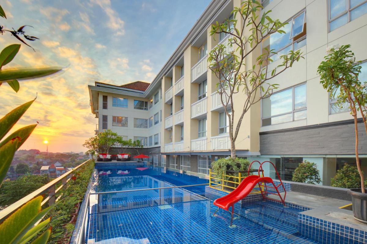 Grand Zuri Malioboro - Housity