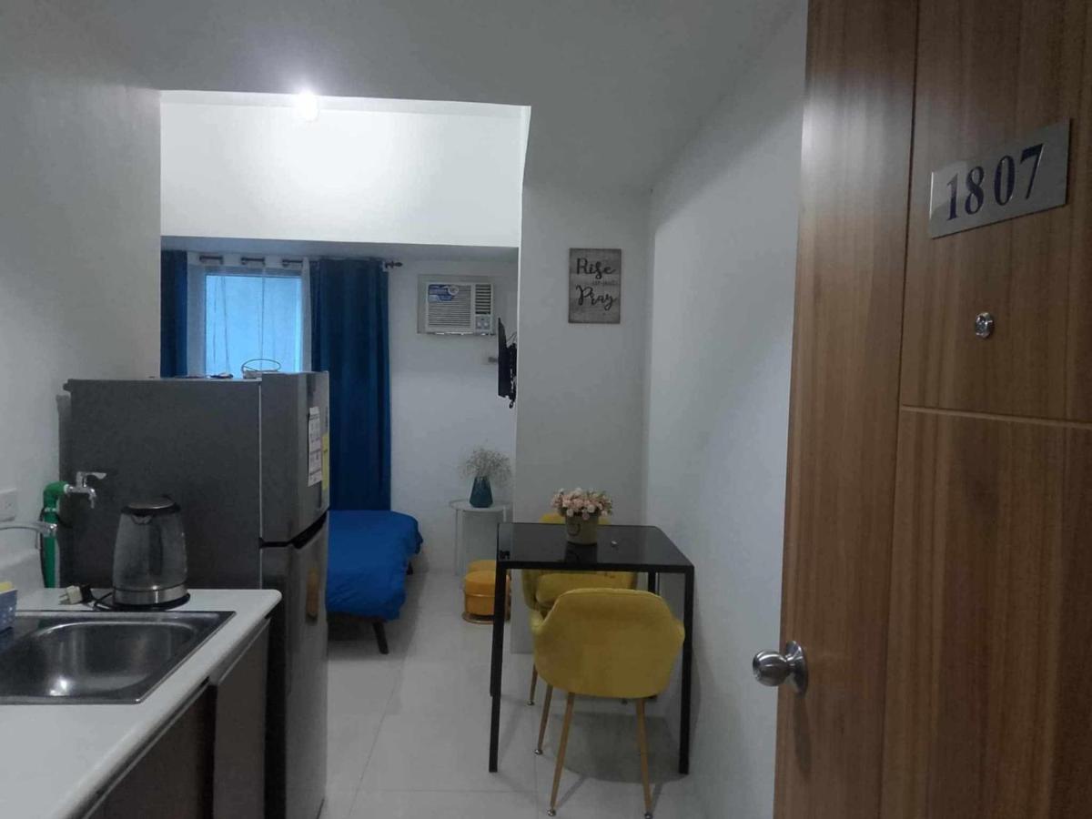 Cozy Condo near US EmbassyErmita Manila/ Roxas blvd/ Dolomite beach - Housity