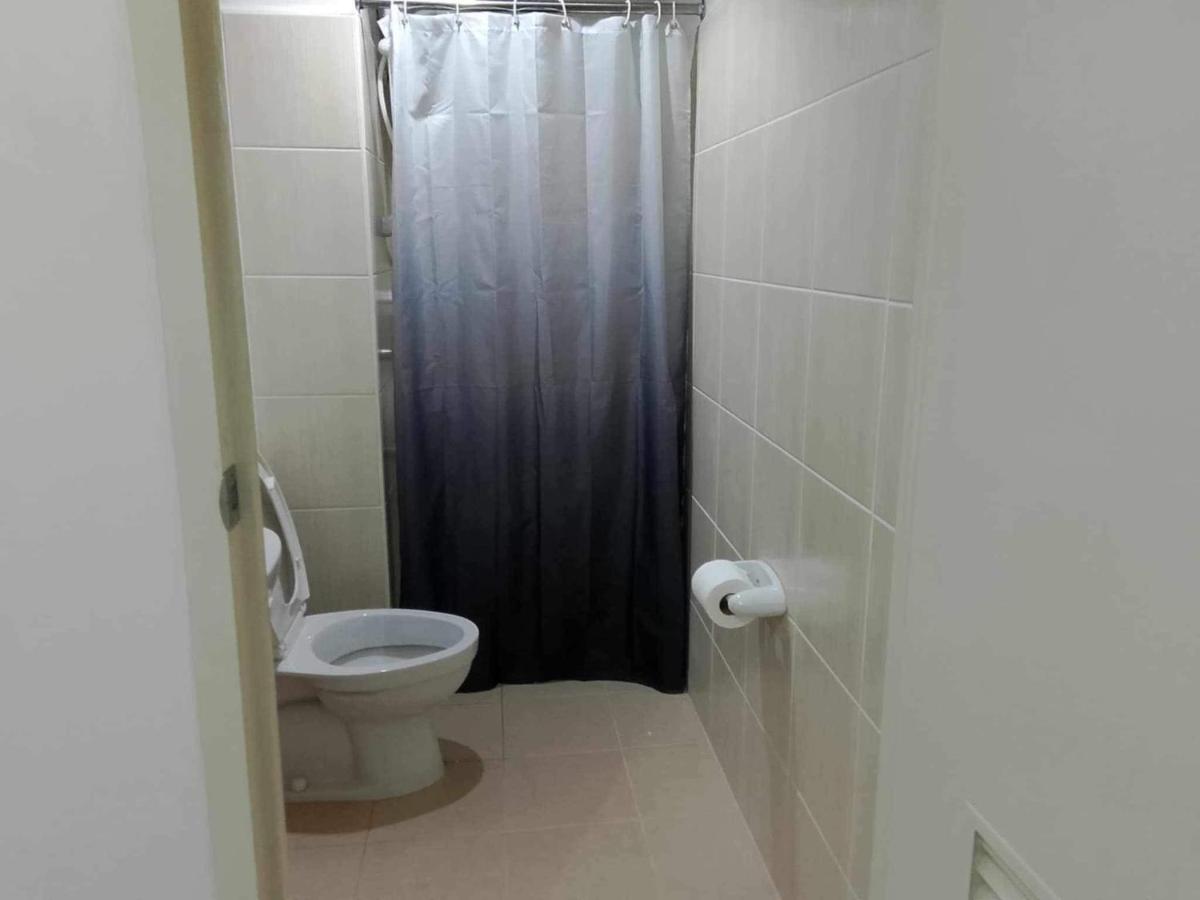 Cozy Condo near US EmbassyErmita Manila/ Roxas blvd/ Dolomite beach - Housity