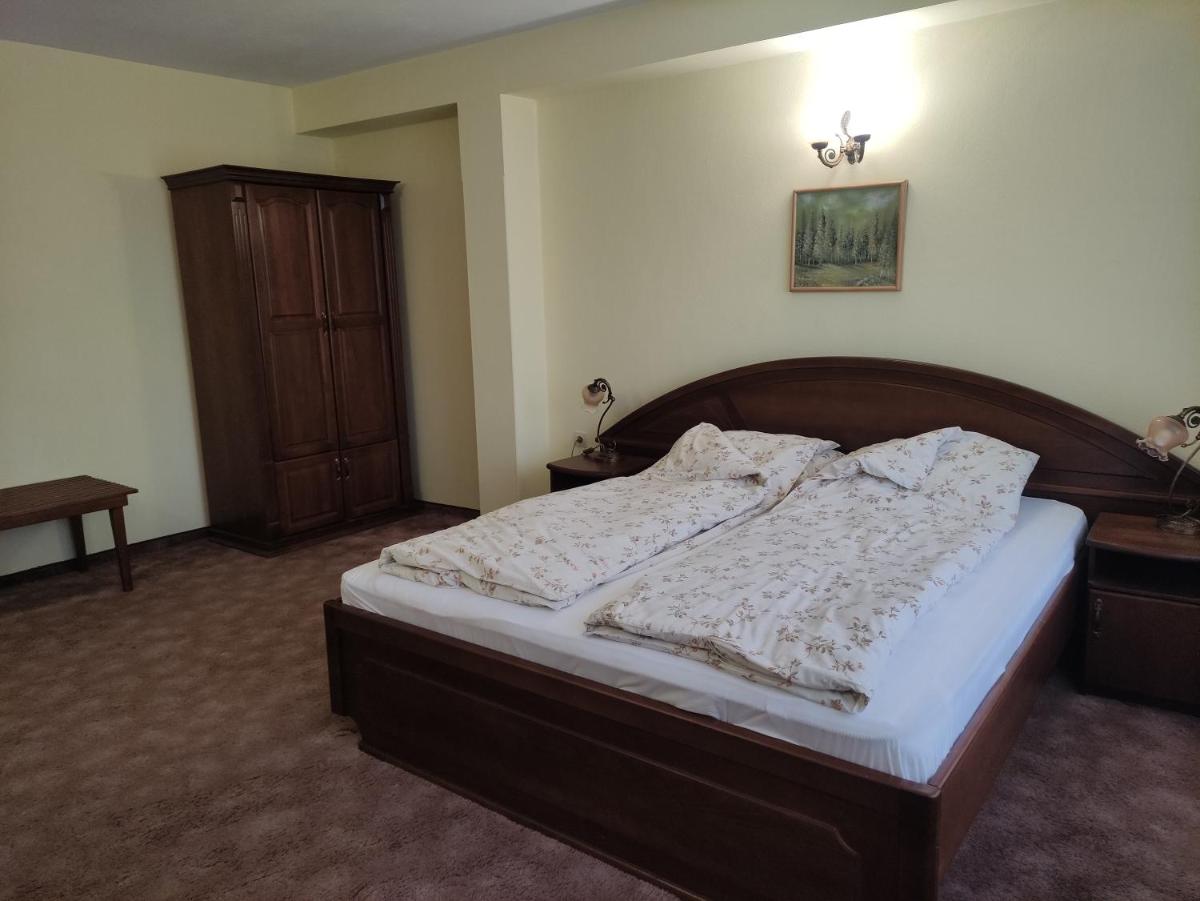 Хотел ЗЛАТНА КОТВА - Housity