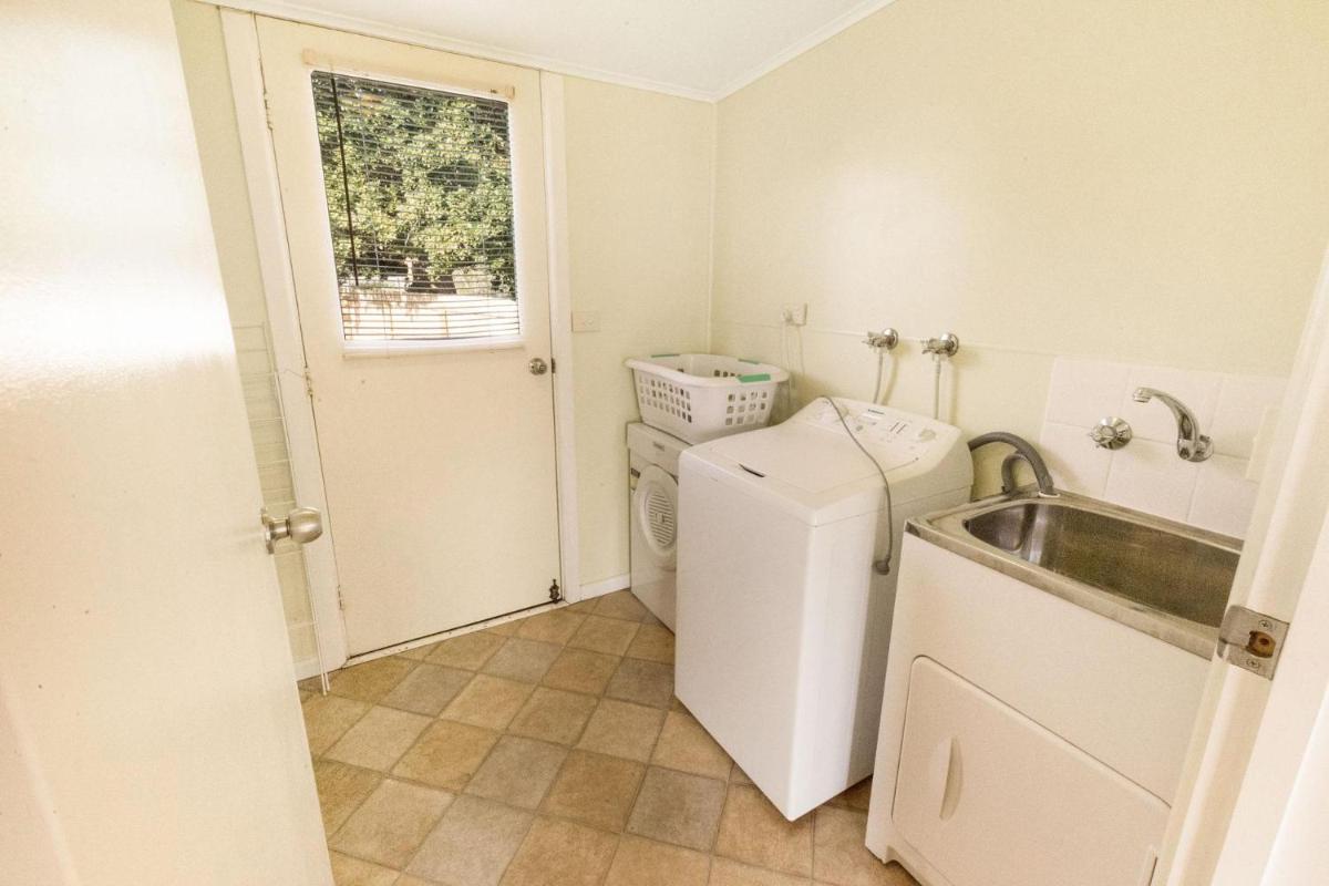 Lakescapes Cottage - Housity
