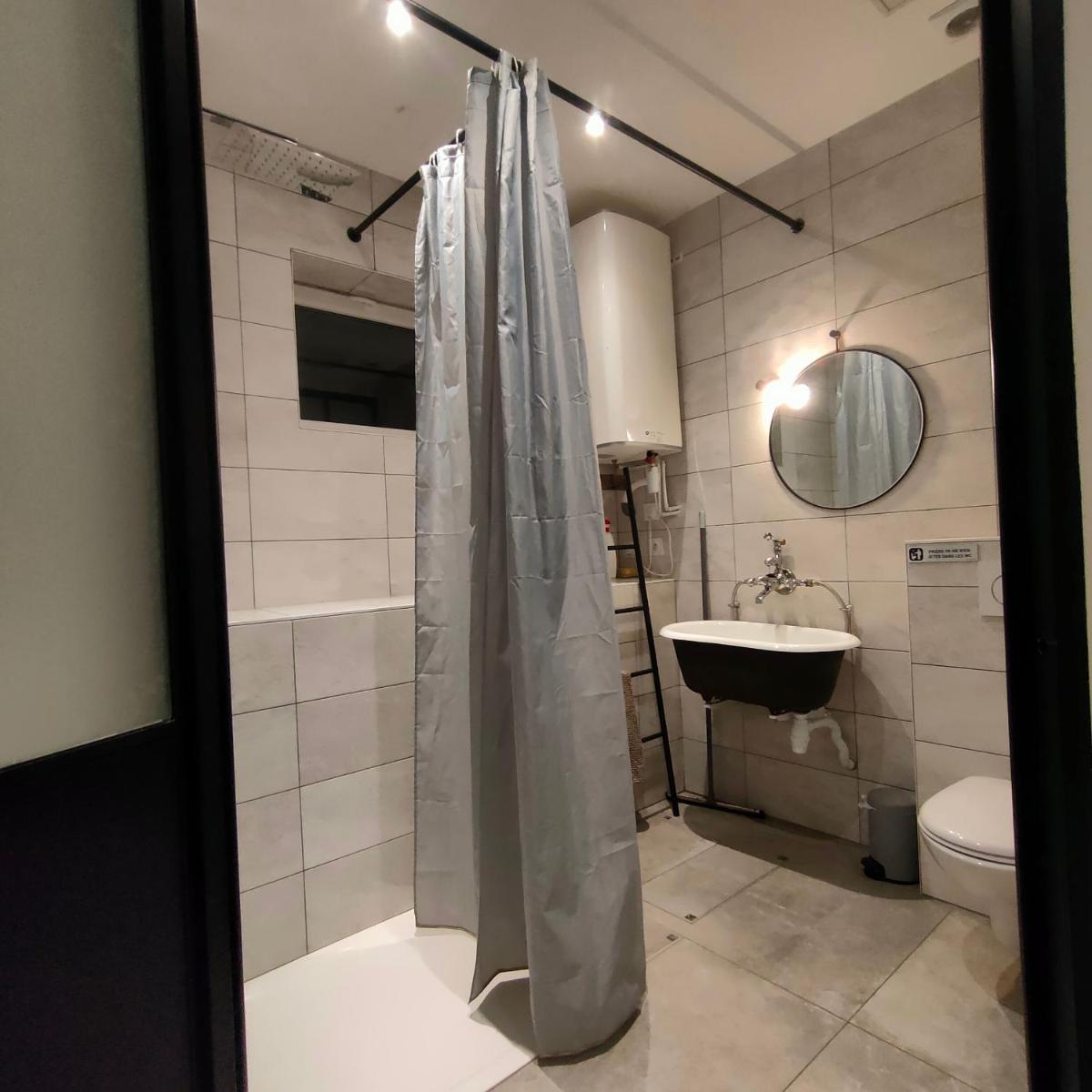 Gites du Longevent Appartement du Moulin Pérouges - Housity
