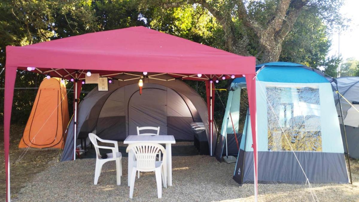 Nuraghe Ruiu Villaggio Tende Attrezzate - Housity