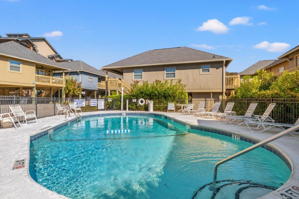 Guest Cottage 30G - Housity