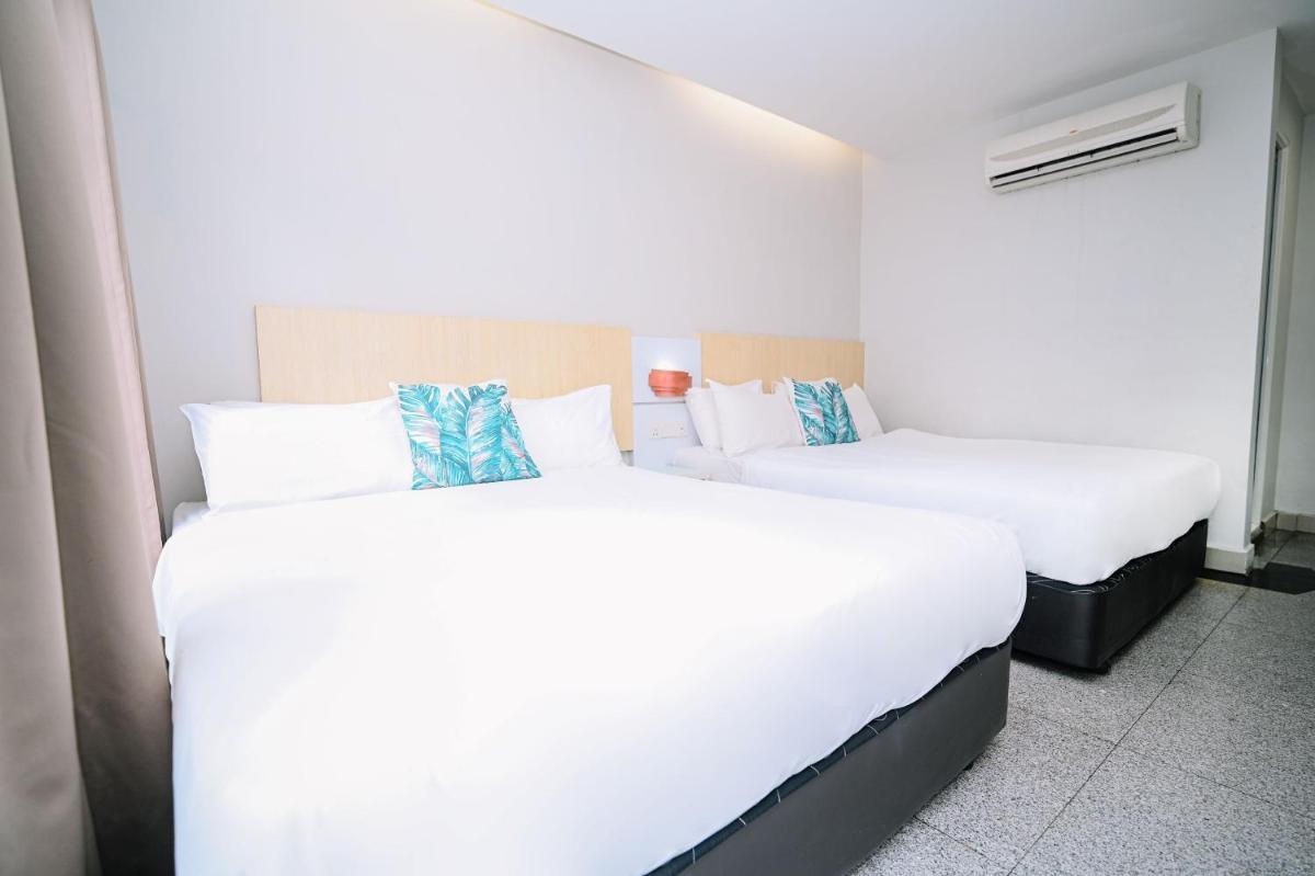 Swing & Pillows - Subang SS15 - Housity