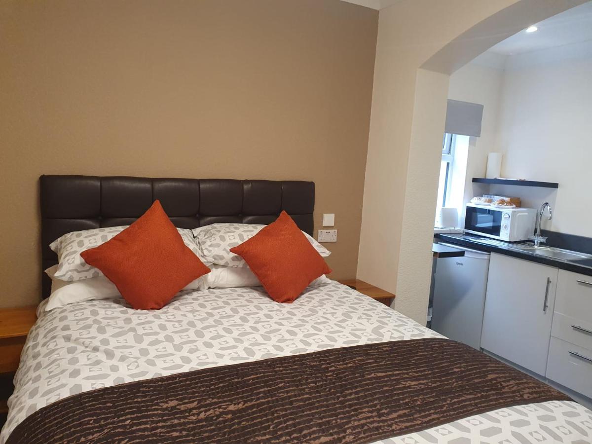 Self contained accommodation - Housity
