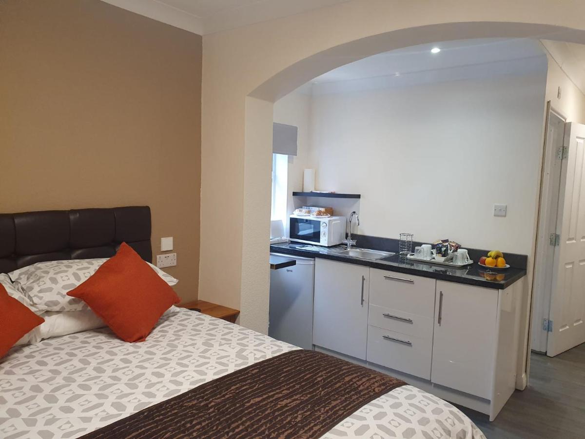 Self contained accommodation - Housity