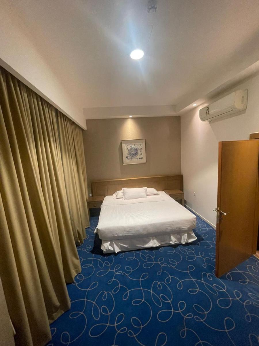 Fiori Hotel Suites - Housity