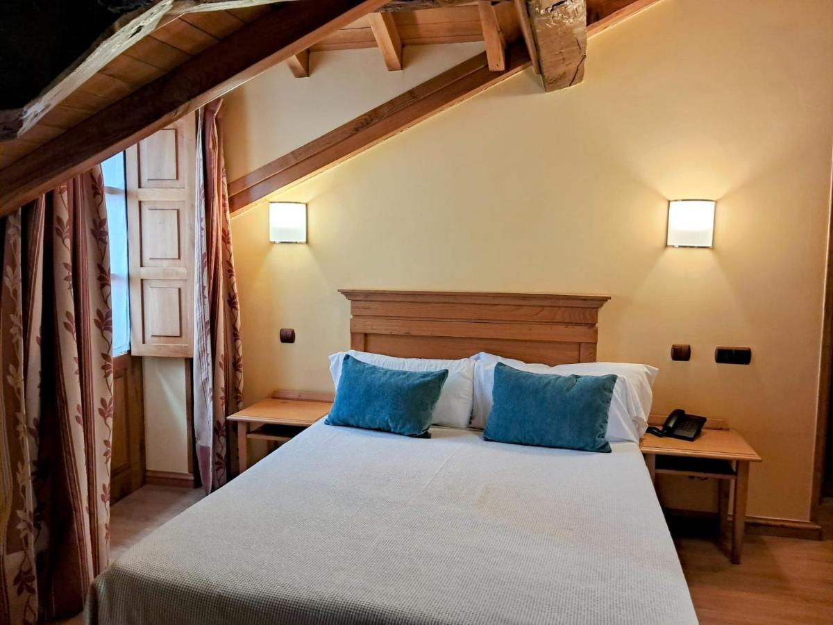 Hotel San Roque - Housity