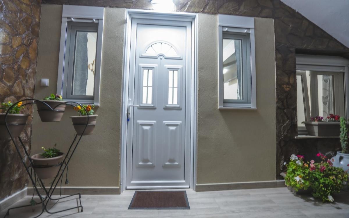 Xrysa's House - Housity